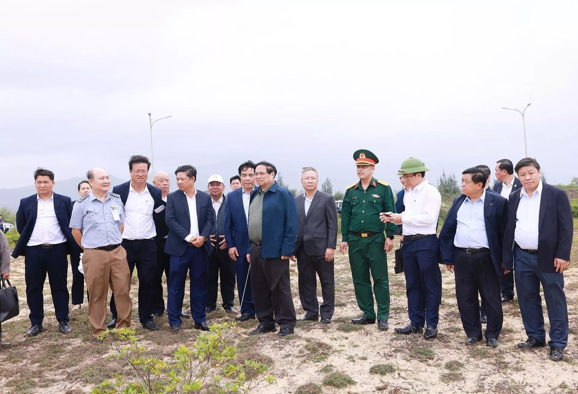 Thủ tướng Phạm Minh Chính kiểm tra, khảo sát dự án nâng cấp, mở rộng sân bay Chu Lai Thủ tướng Phạm Minh Chính kiểm tra, khảo sát dự án nâng cấp, mở rộng sân bay Chu Lai - Sputnik Việt Nam, 1920, 08.02.2025