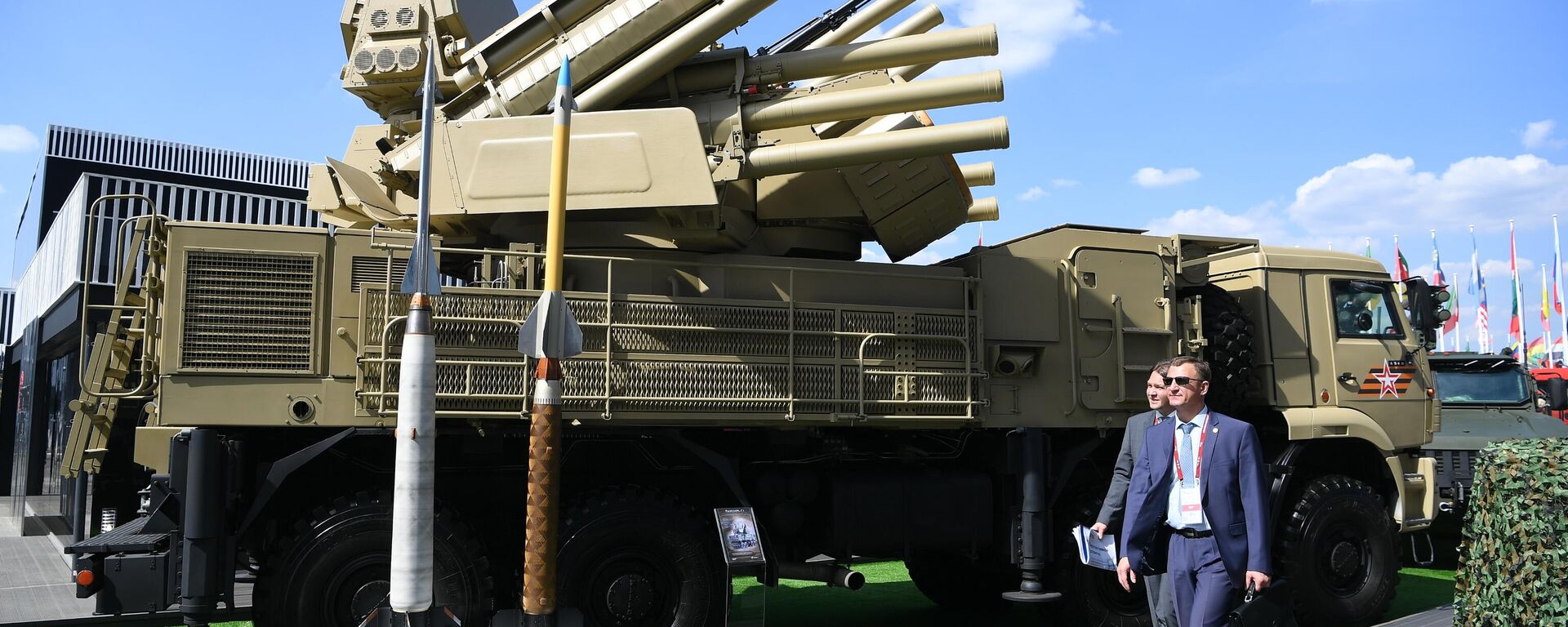 Hệ thống tên lửa và pháo phòng không (ZRPK) Pantsir-S1 - Sputnik Việt Nam, 1920, 12.02.2025