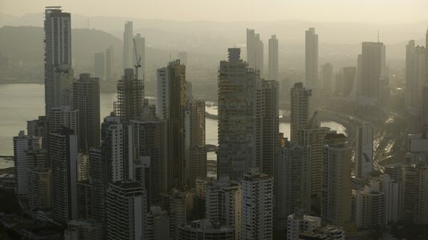 Panama City skyline is seen at sunset in Panama (File) - Sputnik Việt Nam