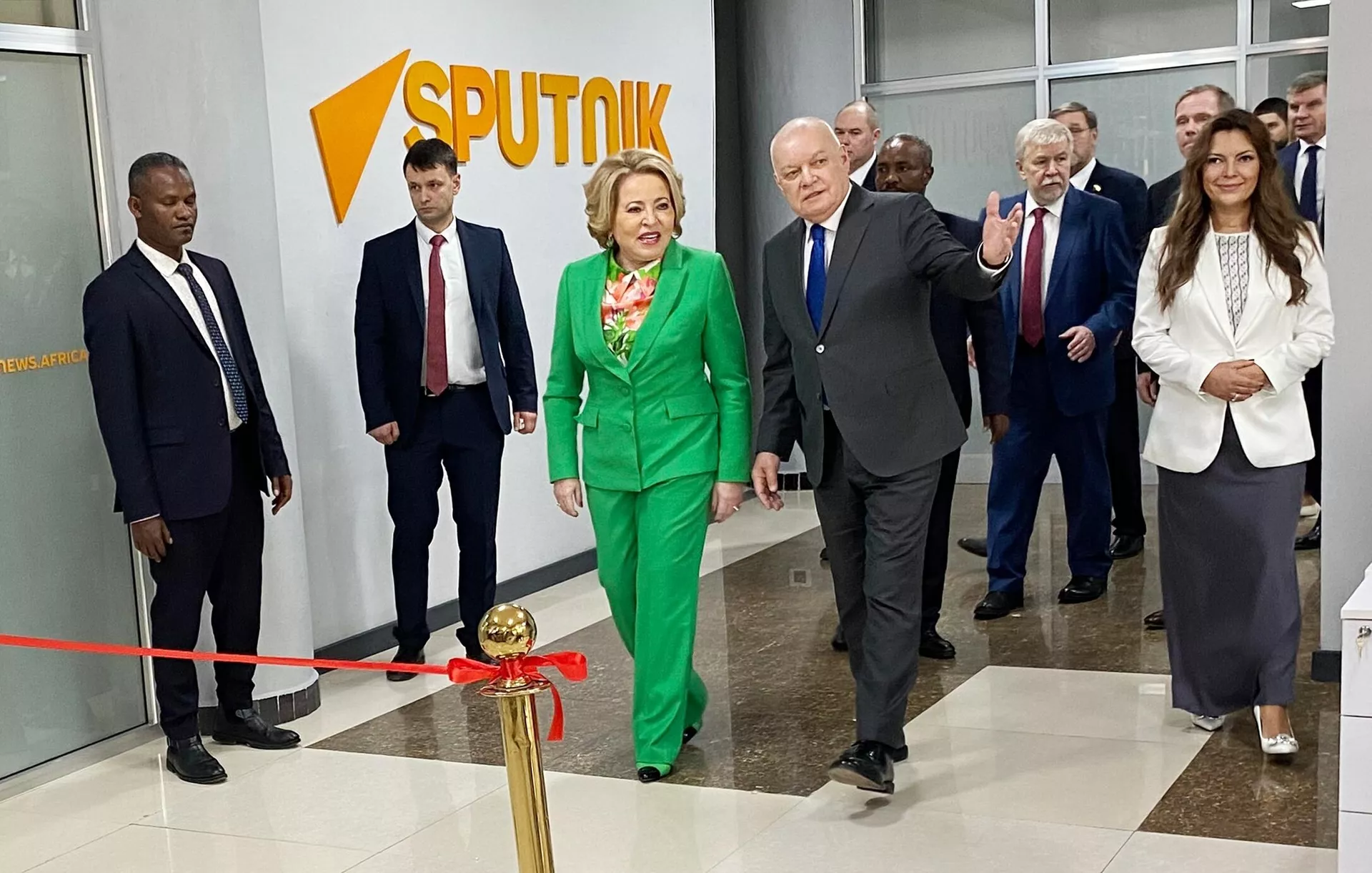 Lễ khai trương trung tâm biên tập Sputnik (trung tâm thông tin đa chức năng) đã diễn ra tại thủ đô Addis Ababa của Ethiopia vào thứ Tư. Lễ khai trương trung tâm biên tập Sputnik (trung tâm thông tin đa chức năng) đã diễn ra tại thủ đô Addis Ababa của Ethiopia vào thứ Tư. - Sputnik Việt Nam, 1920, 20.02.2025