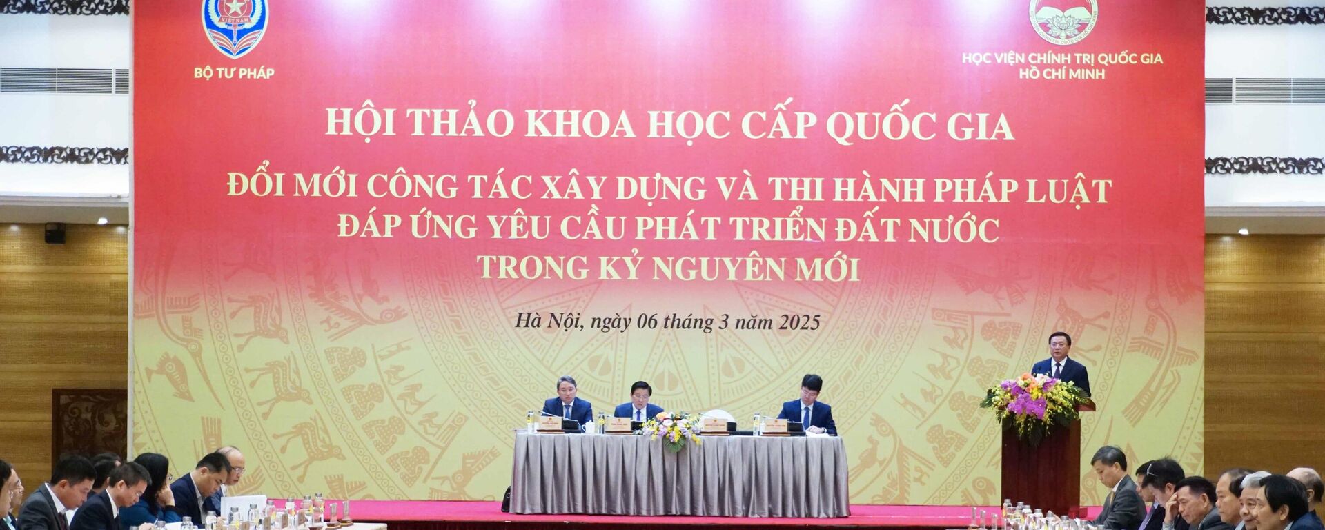 Hội thảo khoa học cấp quốc gia “Đổi mới tư duy xây dựng và thi hành pháp luật đáp ứng nhu cầu phát triển đất nước trong kỷ nguyên mới” - Sputnik Việt Nam, 1920, 06.03.2025