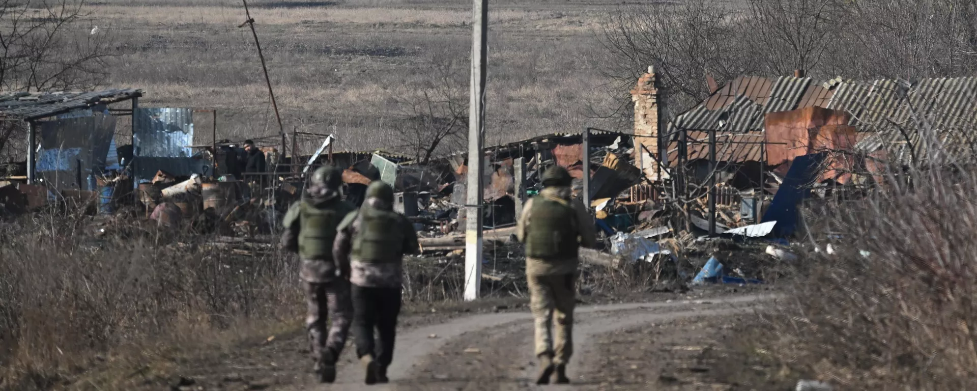 Quân nhân Nga trên địa bàn làng Pogrebki đã được giải phóng ở quận Sudzhansky thuộc vùng Kursk - Sputnik Việt Nam, 1920, 16.03.2025