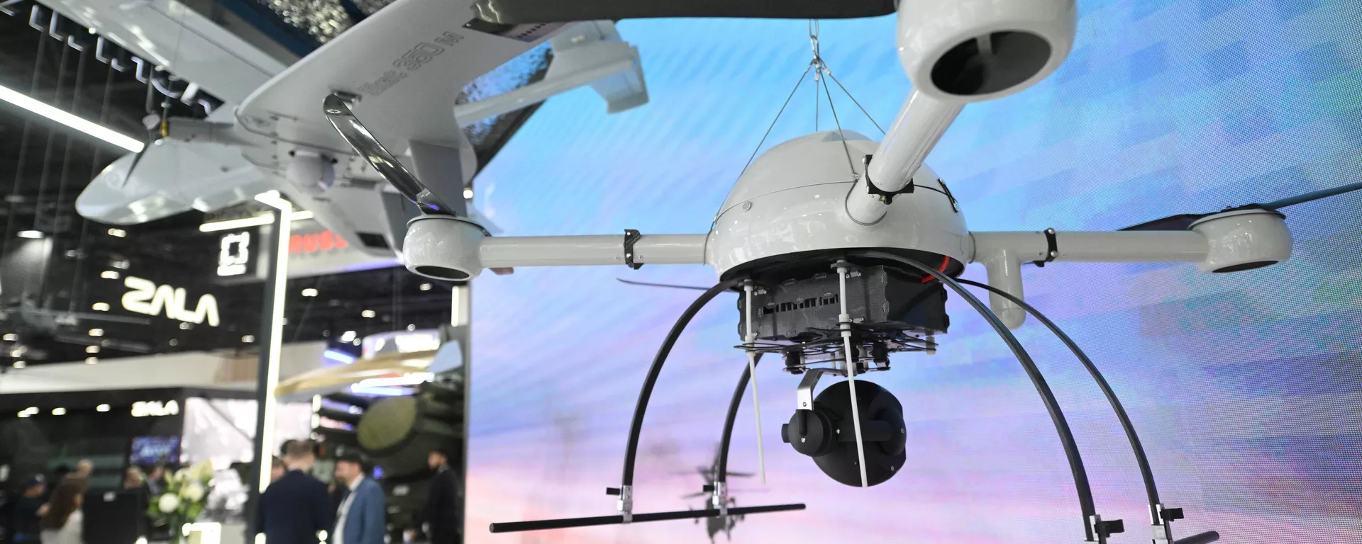 Máy bay không người lái (UAV) Quasi-Mast của Tập đoàn Kalashnikov tại triển lãm IDEX 2025 ở Các Tiểu vương quốc Ả Rập Thống nhất. - Sputnik Việt Nam, 1920, 13.03.2025