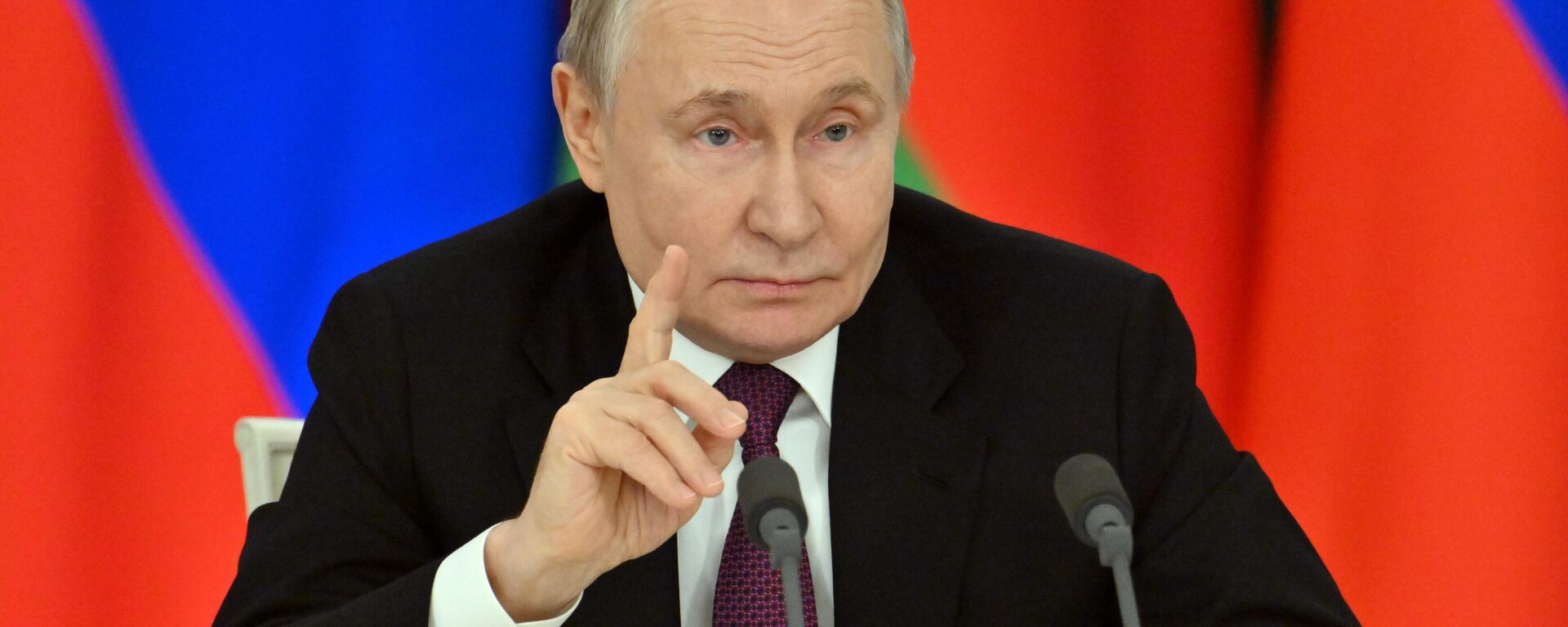 Cuộc gặp giữa Tổng thống Vladimir Putin và Tổng thống Belarus Alexander Lukashenko - Sputnik Việt Nam, 1920, 19.04.2025