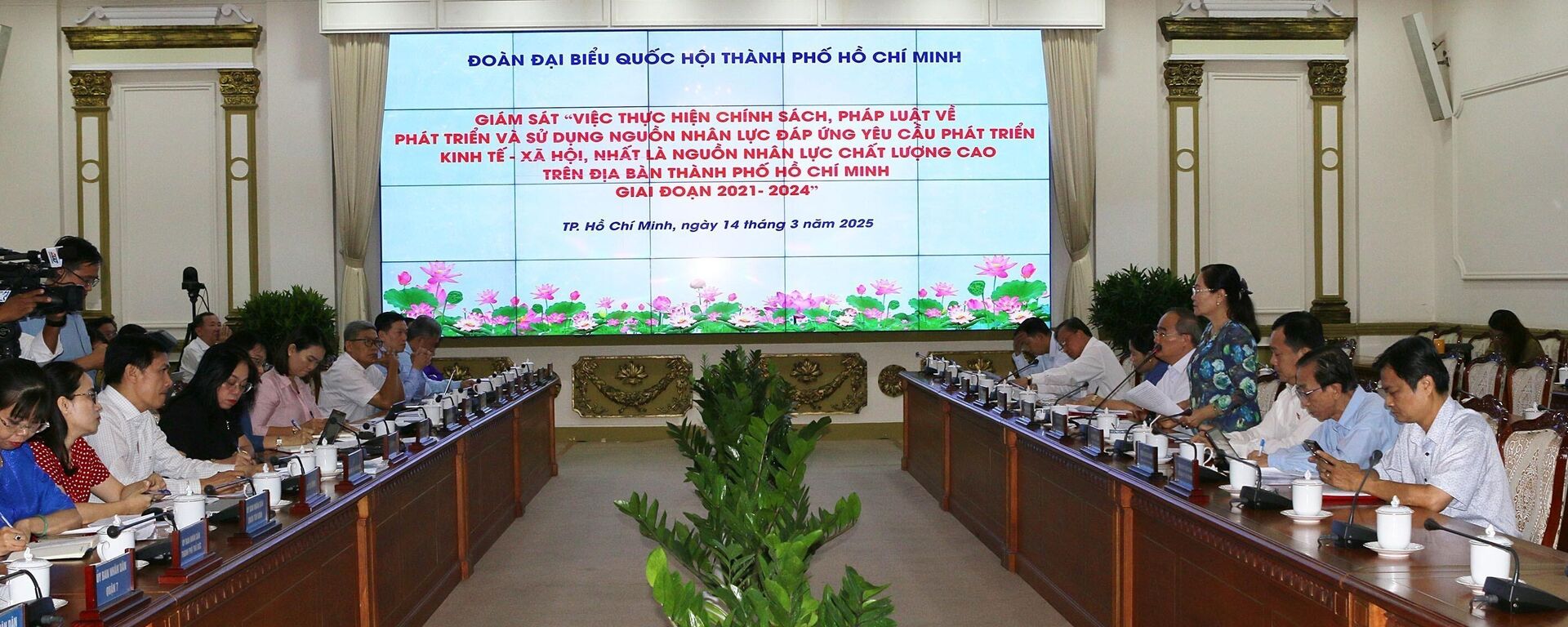 Quang cảnh buổi giám sát - Sputnik Việt Nam, 1920, 15.03.2025