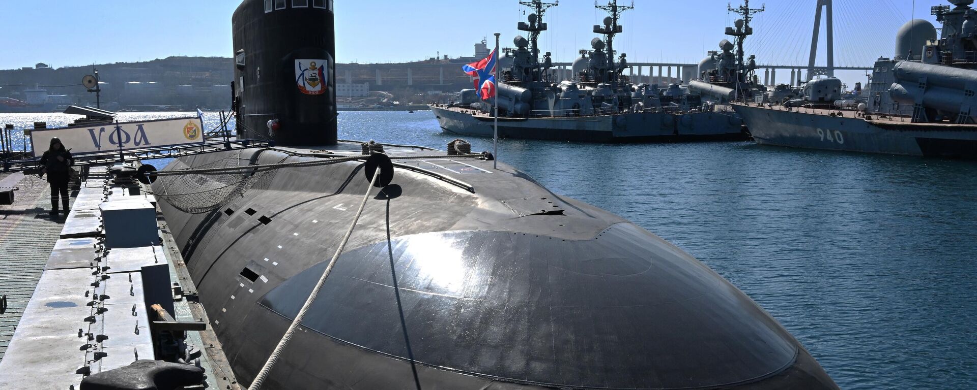 Tàu ngầm diesel-điện Ufa của Hạm đội Thái Bình Dương tại bến tàu. Ngày 19 tháng 3 - Ngày của binh chủng tàu ngầm - Sputnik Việt Nam, 1920, 26.03.2025