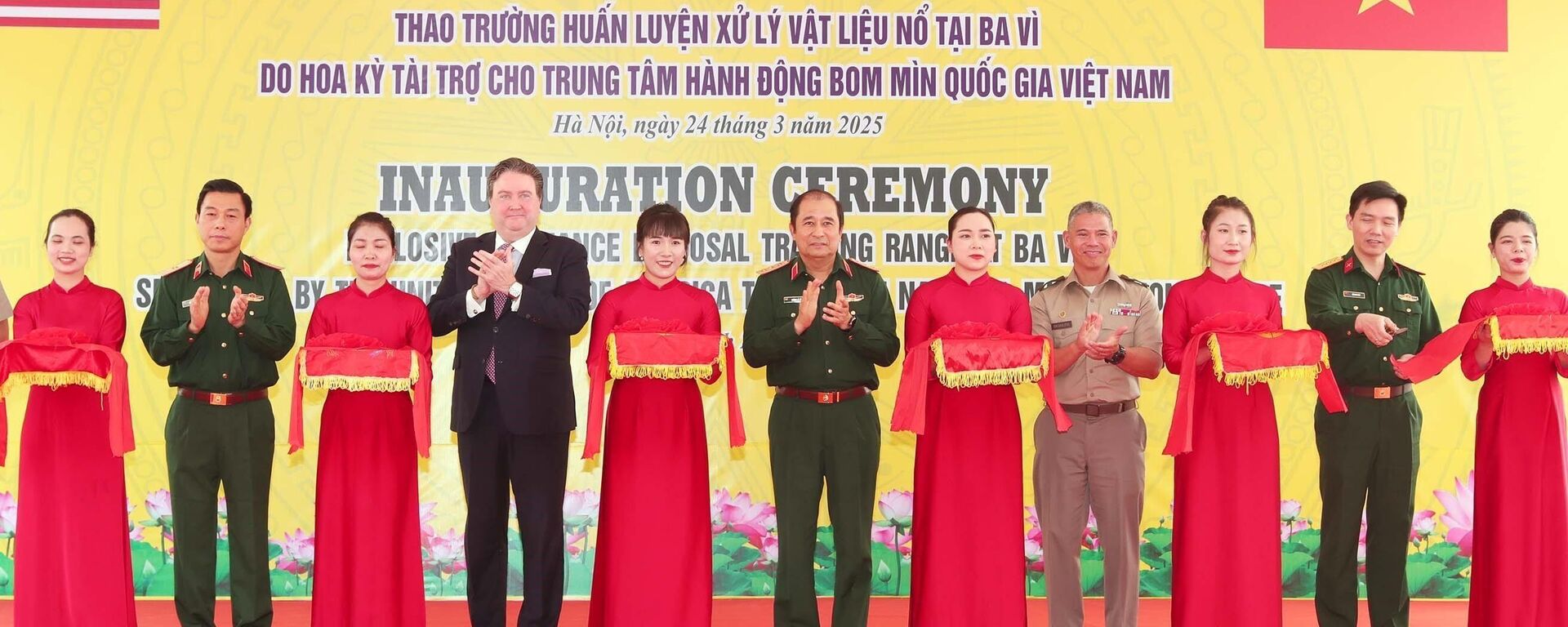 Khánh thành Thao trường huấn luyện xử lý vật liệu nổ tại Ba Vì, Hà Nội - Sputnik Việt Nam, 1920, 24.03.2025