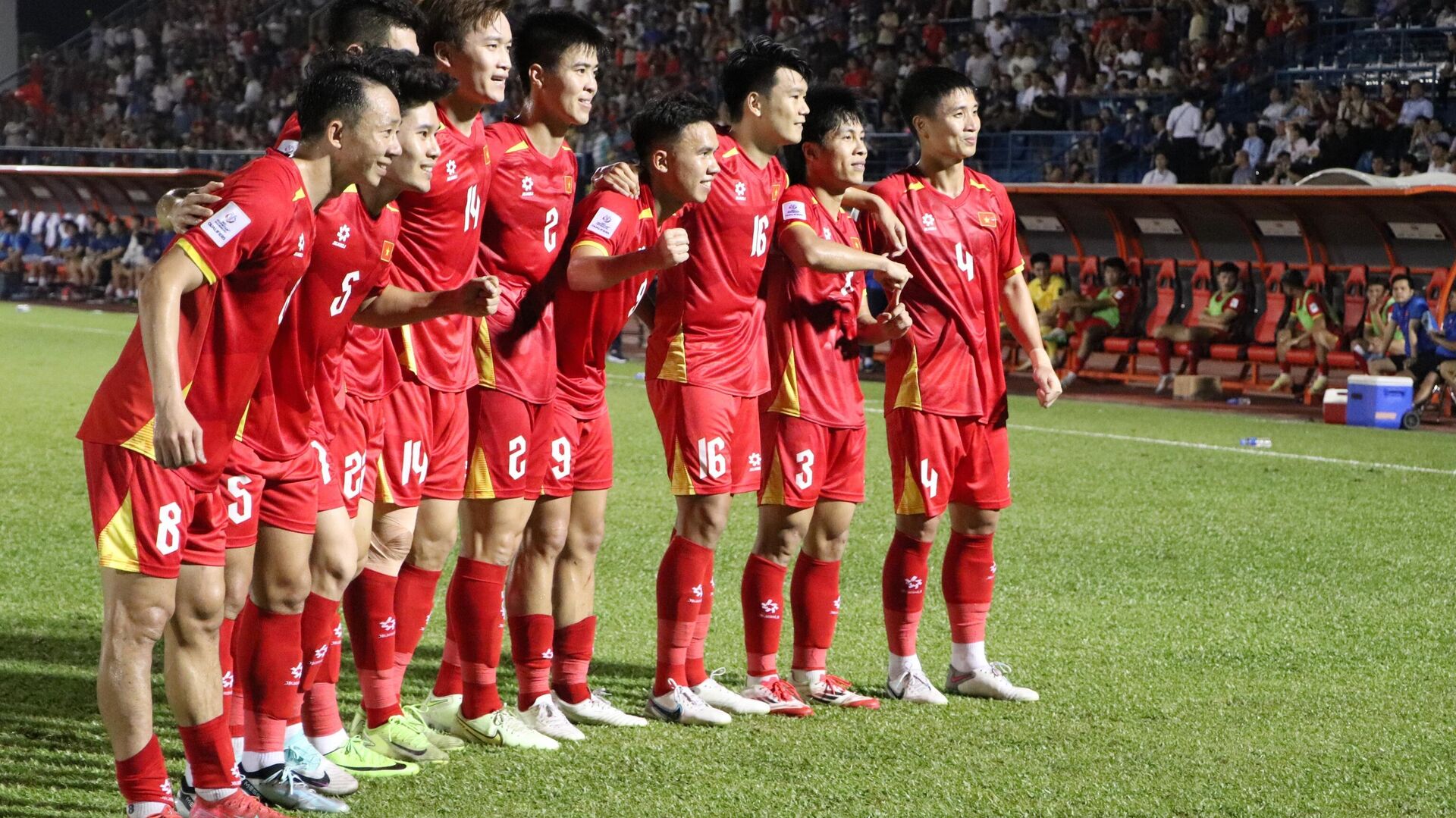 Thắng Lào 5 - 0, tuyển Việt Nam khởi đầu thuận lợi tại vòng loại ASIAN Cup 2027 Thắng Lào 5 - 0, tuyển Việt Nam khởi đầu thuận lợi tại vòng loại ASIAN Cup 2027 - Sputnik Việt Nam, 1920, 28.03.2025