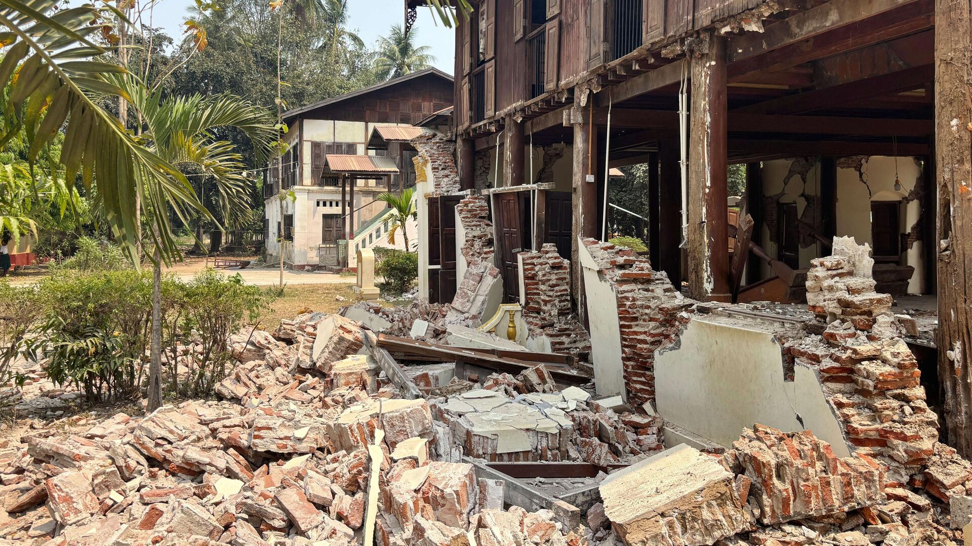 Hậu quả động đất ở Myanmar Hậu quả động đất ở Myanmar - Sputnik Việt Nam, 1920, 28.03.2025