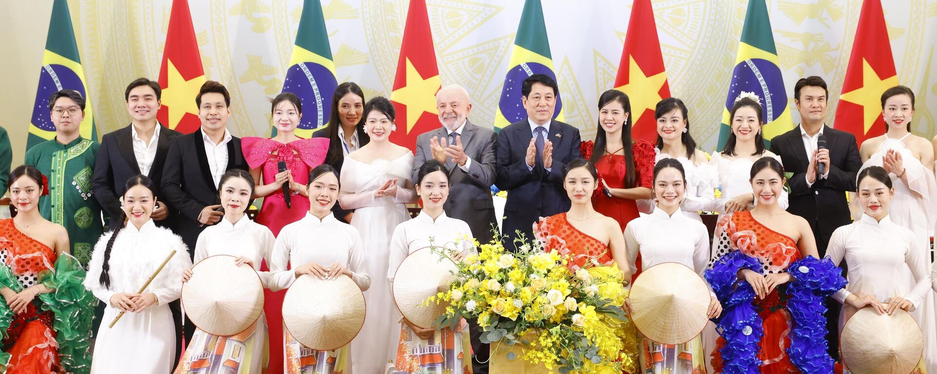 Chủ tịch nước chủ trì tiệc chiêu đãi Tổng thống Brazil  - Sputnik Việt Nam, 1920, 29.03.2025