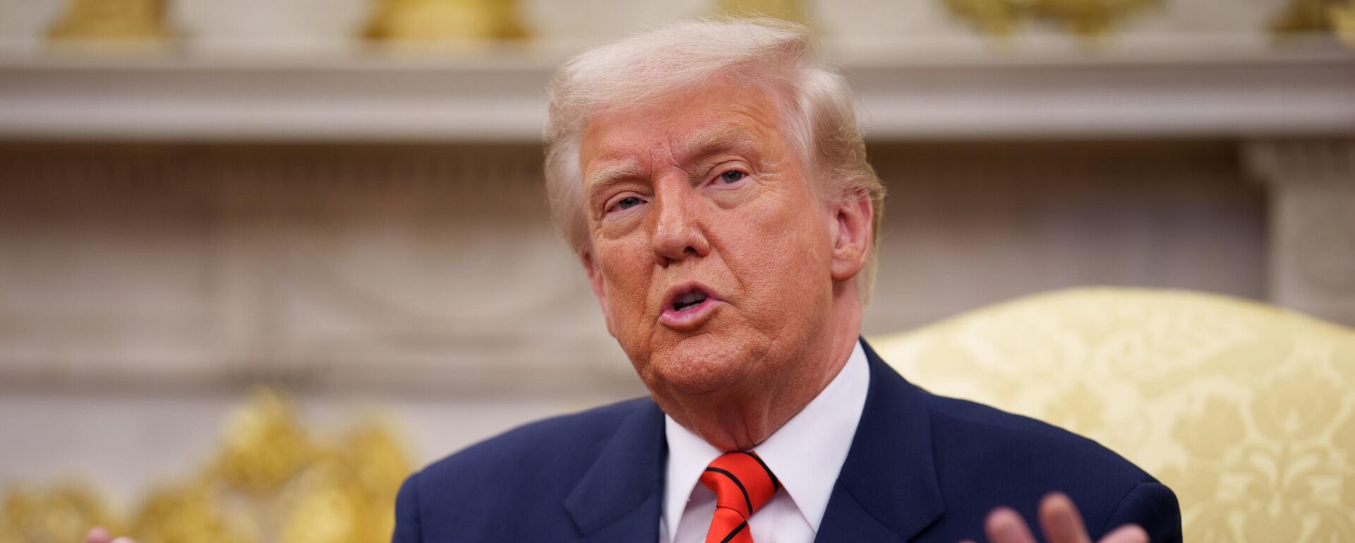 Tổng thống Hoa Kỳ Donald Trump phát biểu trong cuộc họp với Tổng thư ký NATO Mark Rutte tại Washington, Hoa Kỳ - Sputnik Việt Nam, 1920, 16.10.2025