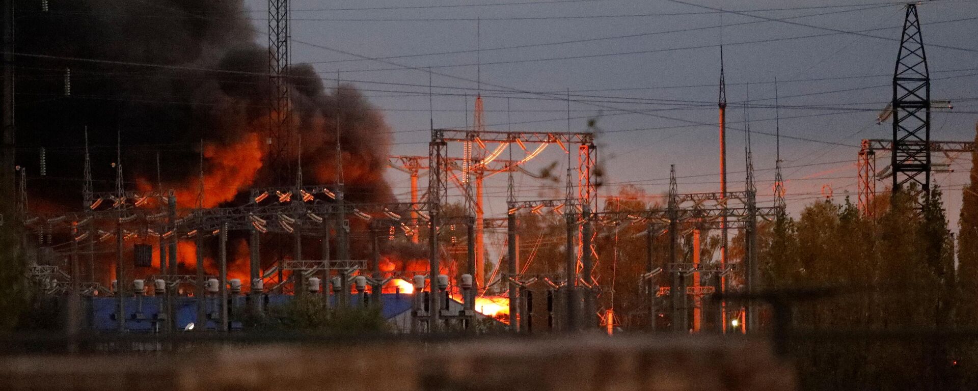 Lực lượng vũ trang Ukraina đã pháo kích vào trạm biến áp Shebekino ở khu vực Belgorod Lực lượng vũ trang Ukraina đã pháo kích vào trạm biến áp Shebekino ở khu vực Belgorod - Sputnik Việt Nam, 1920, 31.03.2025