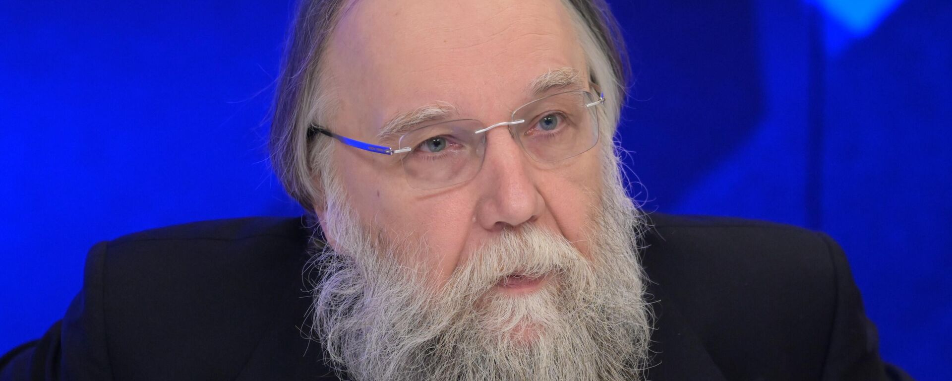 Nhà triết học, nhà khoa học chính trị và nhà xã hội học người Nga Alexander Dugin - Sputnik Việt Nam, 1920, 07.04.2025