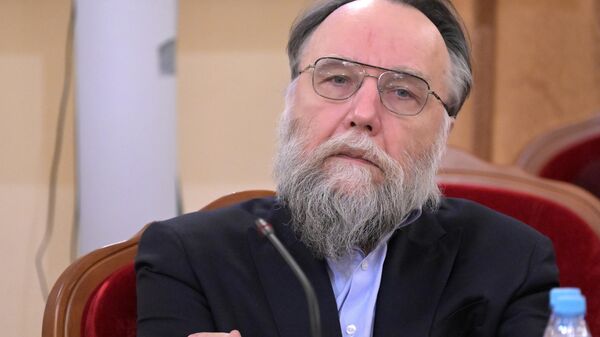 Nhà triết học, nhà khoa học chính trị và nhà xã hội học người Nga Alexander Dugin - Sputnik Việt Nam