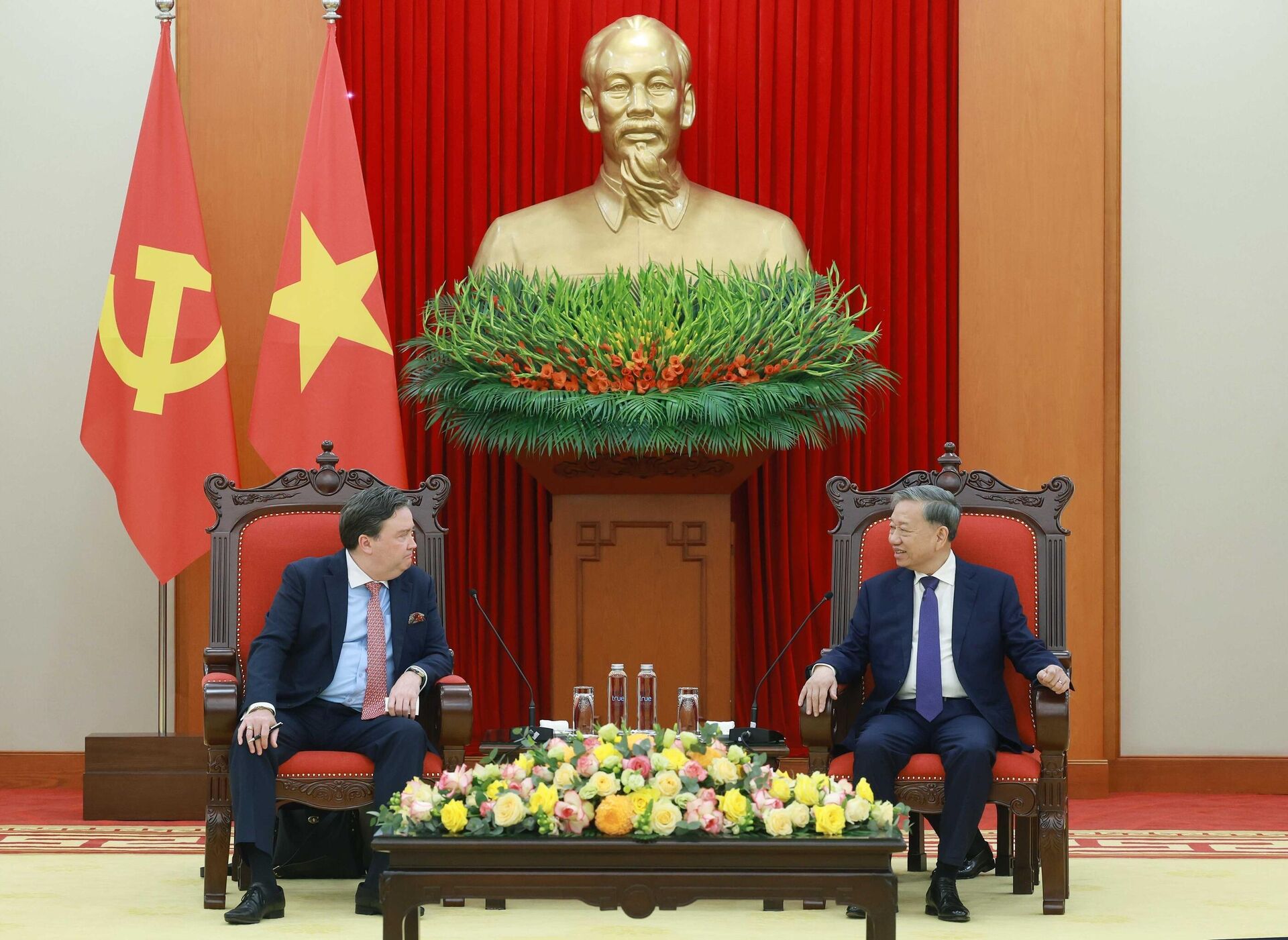 Tổng Bí thư Tô Lâm tiếp Đại sứ Hoa Kỳ Tổng Bí thư Tô Lâm tiếp Đại sứ Hoa Kỳ - Sputnik Việt Nam, 1920, 31.03.2025