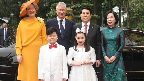 Lễ đón chính thức Nhà Vua và Hoàng hậu Vương quốc Bỉ - Sputnik Việt Nam