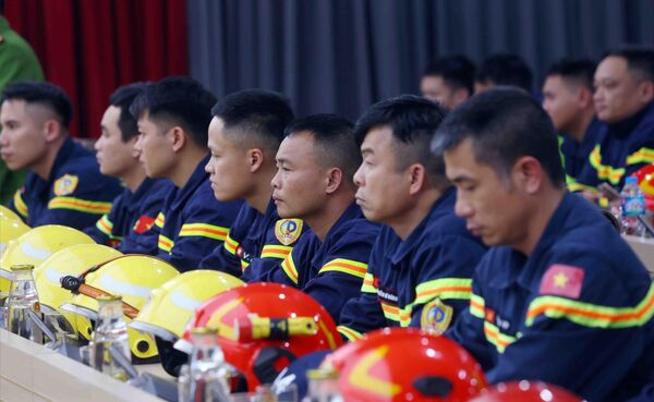 Lực lượng cứu nạn, cứu hộ Bộ Công an lên đường giúp Myanmar khắc phục hậu quả động đất - Sputnik Việt Nam