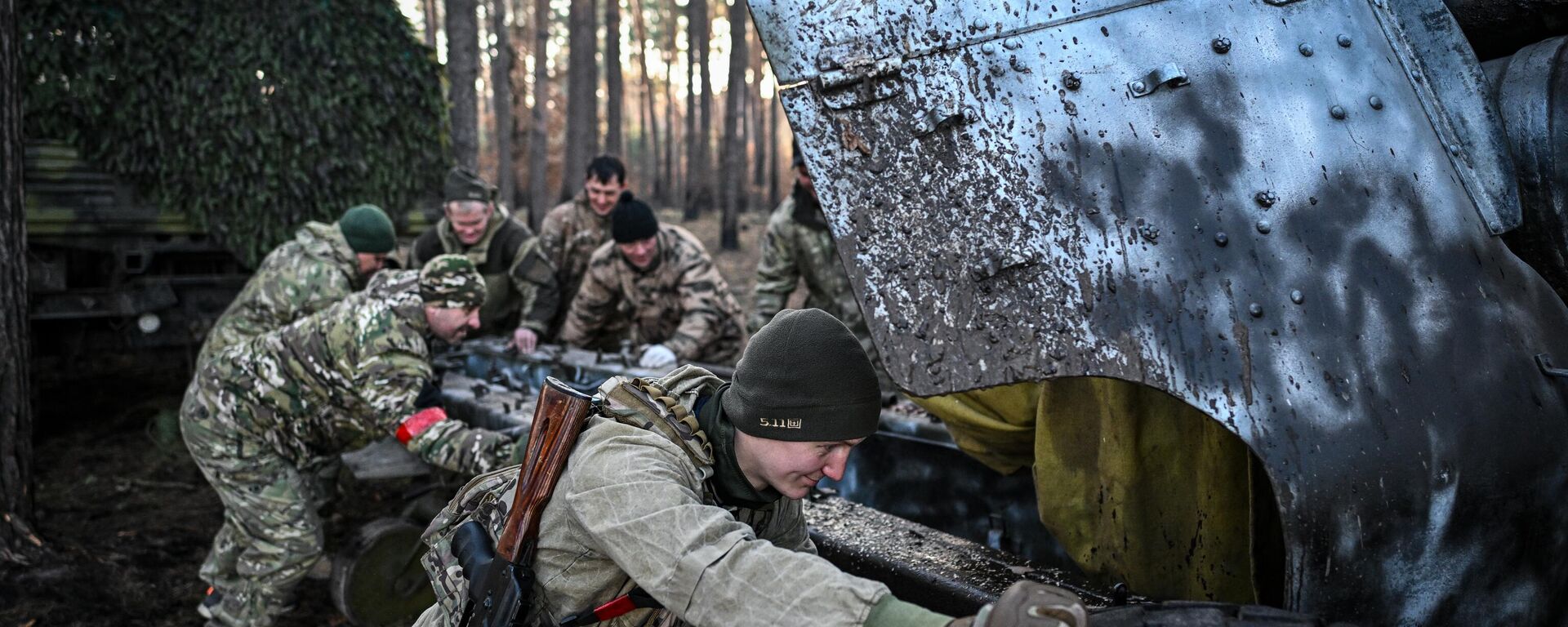 Công tác chiến đấu của lính pháo binh thuộc tiểu đoàn riêng biệt ArBat ở vùng Kursk - Sputnik Việt Nam, 1920, 01.04.2025