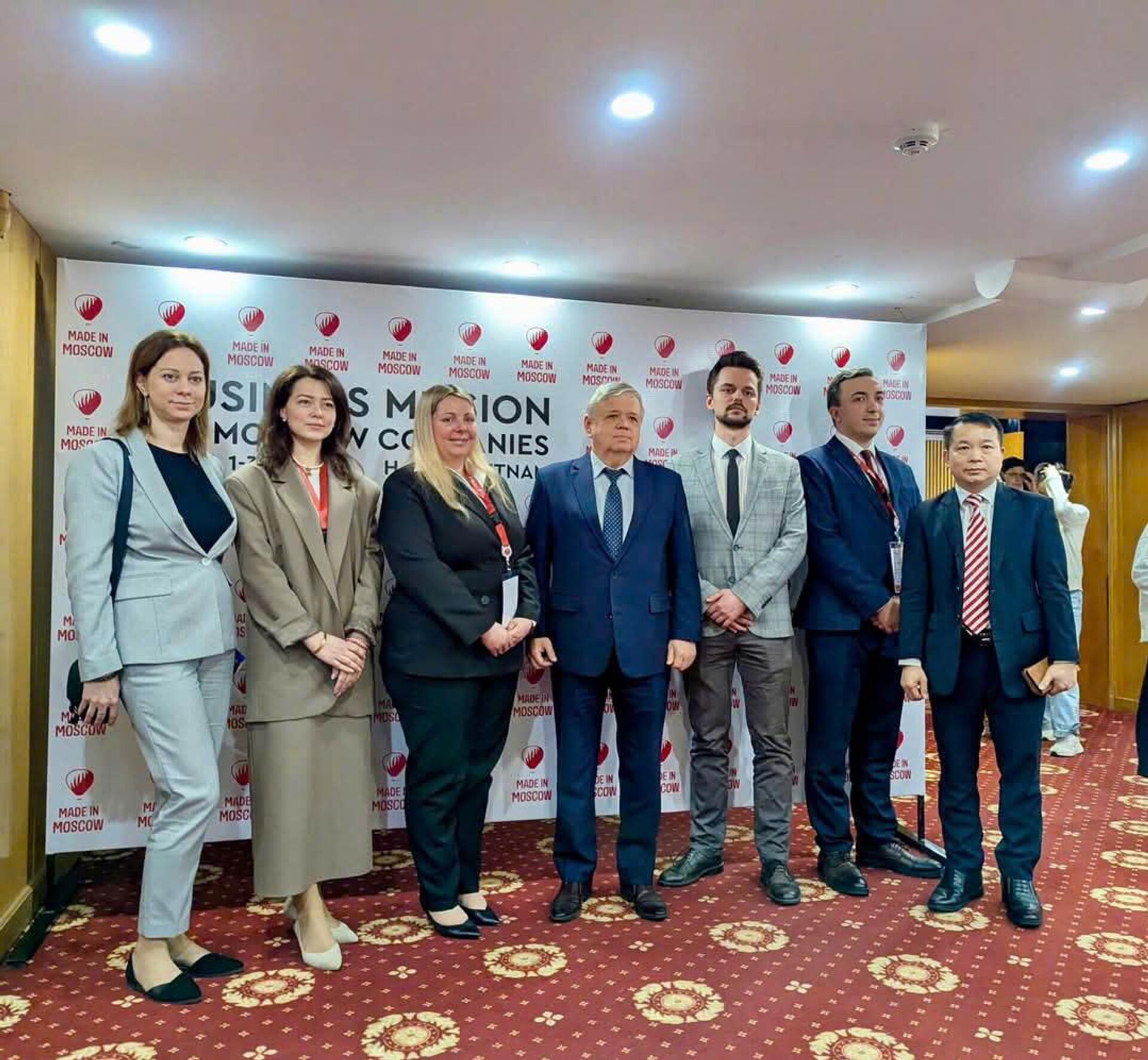 Một số hình ảnh tại sự kiện hợp tác thương mại giữa DN Moskva với đối tác Việt Nam - Sputnik Việt Nam, 1920, 02.04.2025
