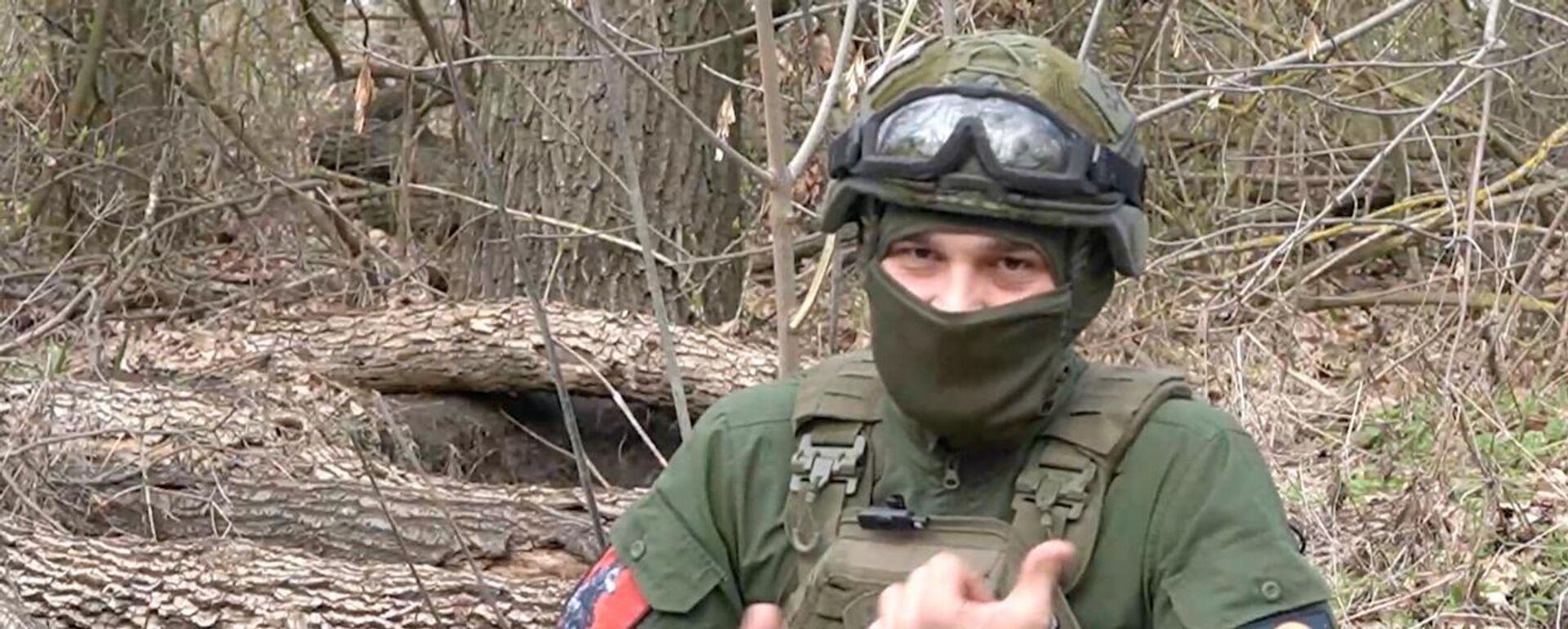 Các kỹ thuật viên Nga điều chỉnh tần số trong một giây để đối phó với drone FPV của Ukraina - Sputnik Việt Nam, 1920, 02.04.2025