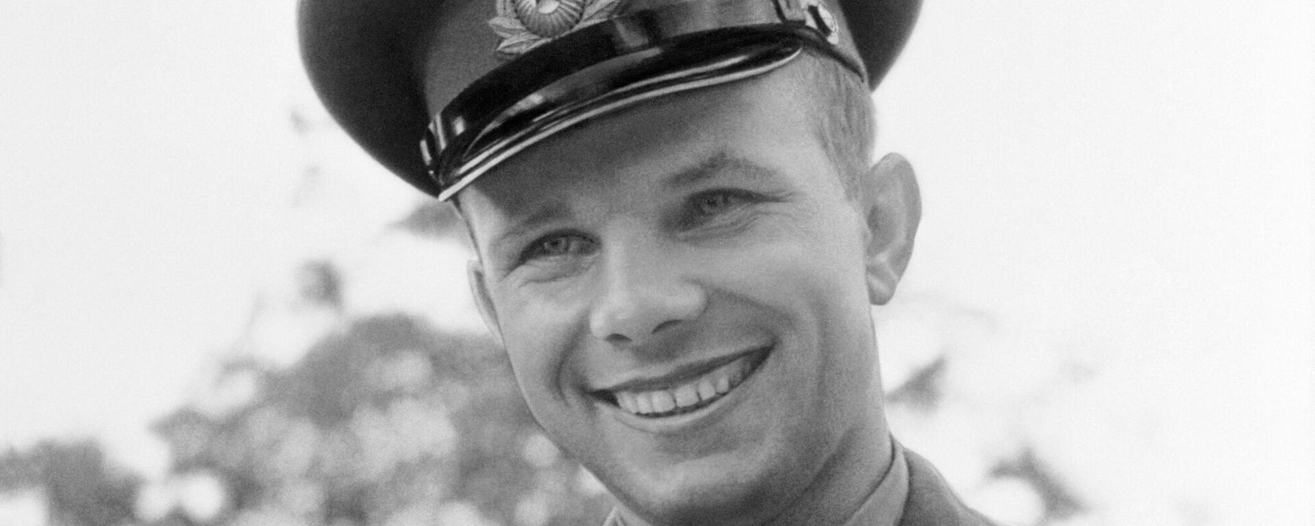 Phi công-nhà du hành vũ trụ Liên Xô Yuri Gagarin trong chuyến đi «Sứ mệnh hòa bình» khắp hành tinh - Sputnik Việt Nam, 1920, 12.04.2025