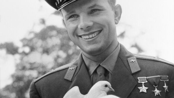 Phi công-nhà du hành vũ trụ Liên Xô Yuri Gagarin trong chuyến đi «Sứ mệnh hòa bình» khắp hành tinh - Sputnik Việt Nam