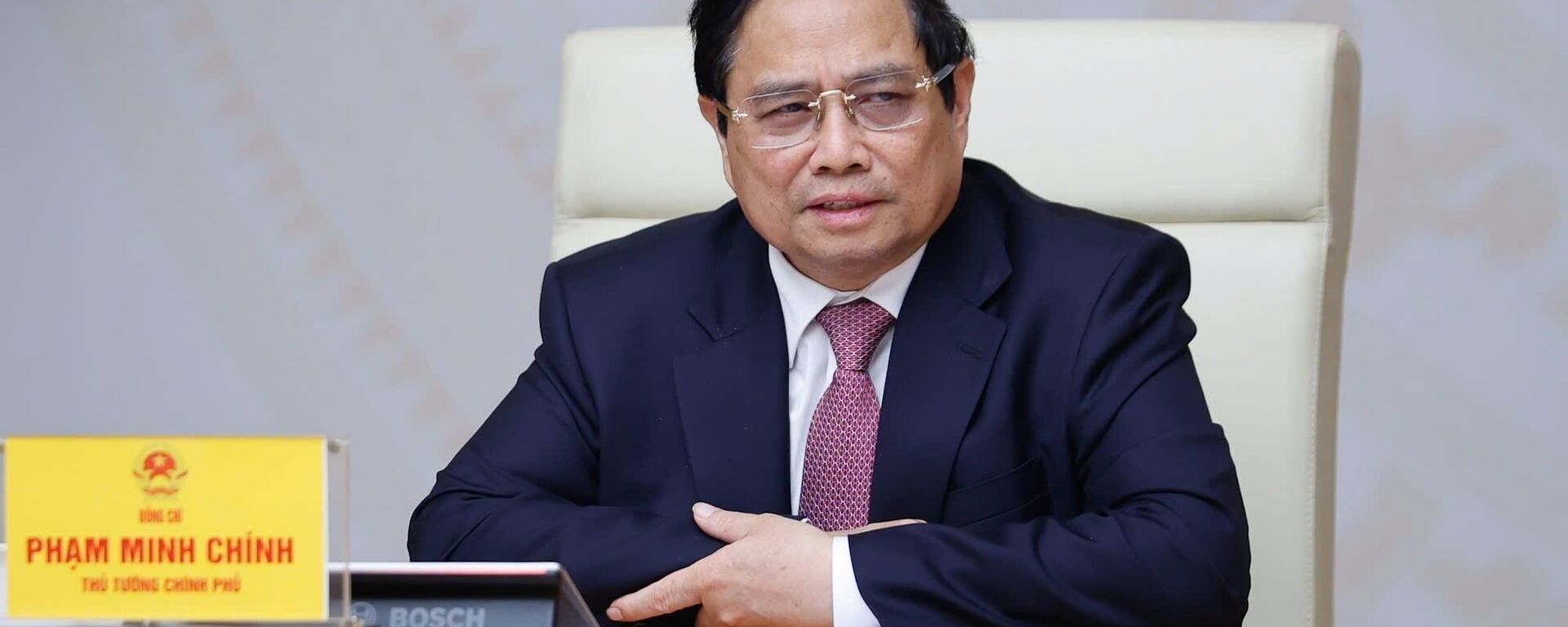 Thủ tướng Phạm Minh Chính chủ trì cuộc họp về cập nhật tình hình và giải pháp ứng phó với chính sách thuế quan của Hoa Kỳ - Sputnik Việt Nam, 1920, 08.04.2025