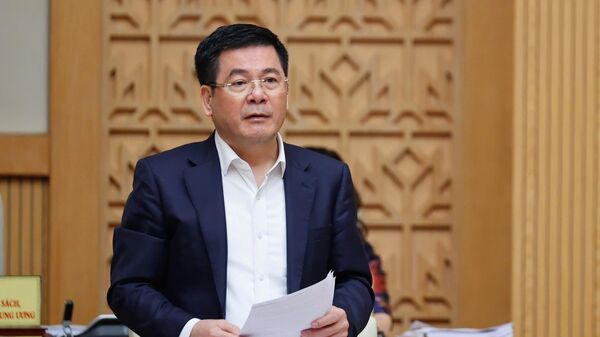 Bộ trưởng Bộ Công thương Nguyễn Hồng Diên phát biểu - Sputnik Việt Nam