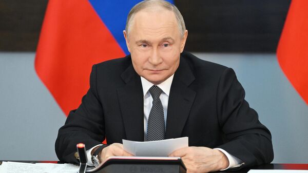 Tổng thống Vladimir Putin đã tổ chức một cuộc họp về sự phát triển của Hải quân - Sputnik Việt Nam