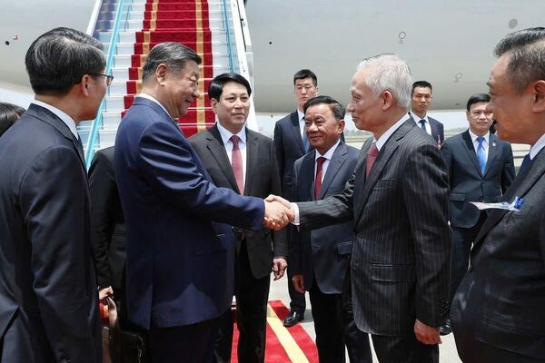 Tổng Bí thư, Chủ tịch nước Trung Quốc Tập Cận Bình bắt đầu chuyến thăm cấp Nhà nước tới Việt Nam Tổng Bí thư, Chủ tịch nước Trung Quốc Tập Cận Bình bắt đầu chuyến thăm cấp Nhà nước tới Việt Nam - Sputnik Việt Nam