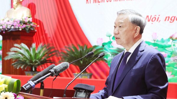 Tổng Bí thư gặp mặt cán bộ lão thành cách mạng, người có công, gia đình chính sách tiêu biểu - Sputnik Việt Nam