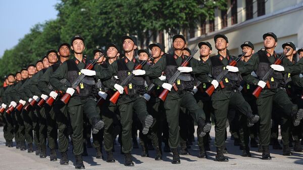 50 năm thống nhất đất nước: Hợp luyện các lực lượng tham gia diễu binh, diễu hành kỷ niệm 50 năm Ngày Giải phóng miền Nam - Sputnik Việt Nam
