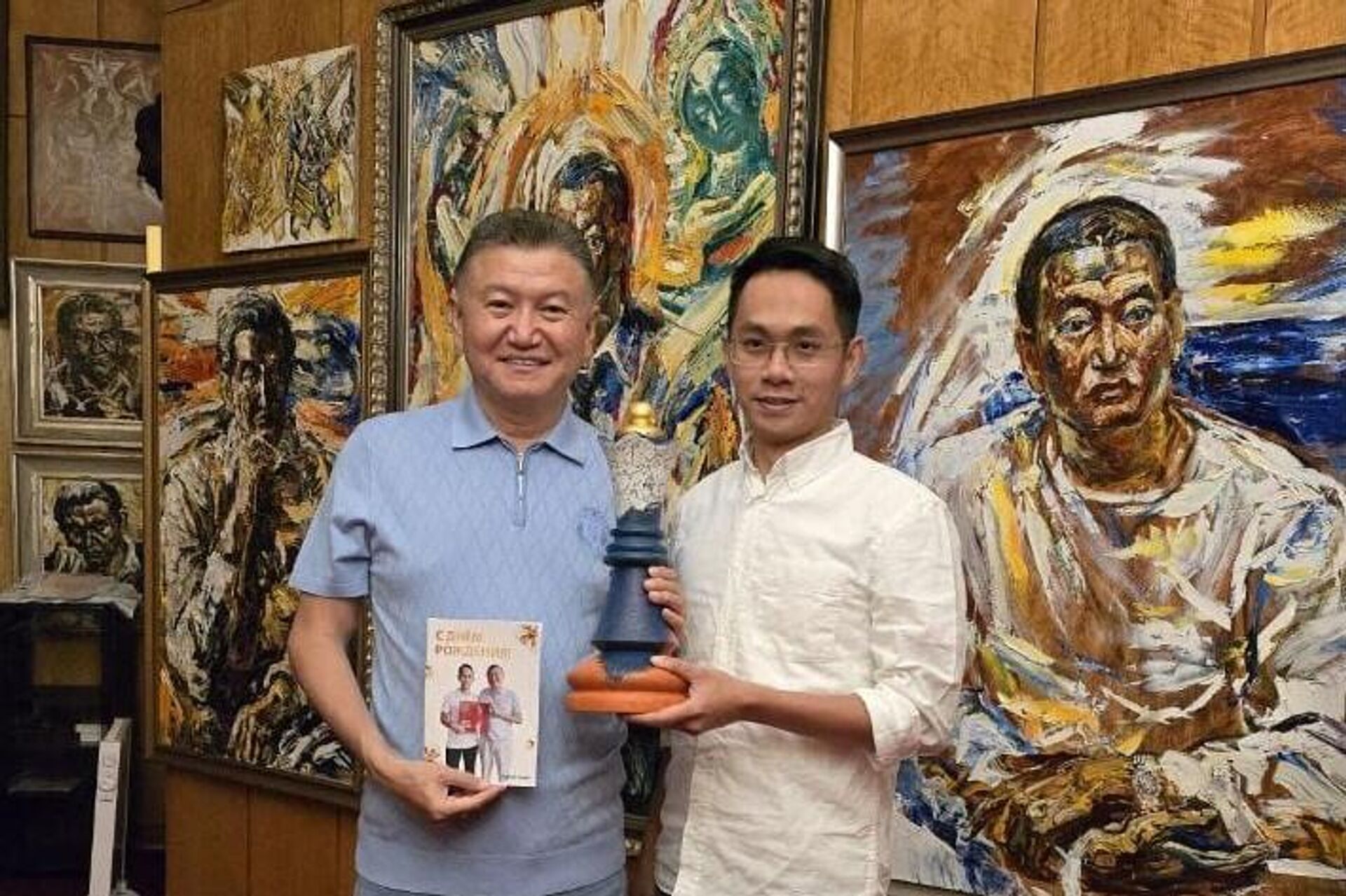 Ông Đặng Quốc Dũng với cựu Tổng thống cộng hòa Kalmykia Kirsan Ilyumzhinov - Sputnik Việt Nam, 1920, 22.04.2025