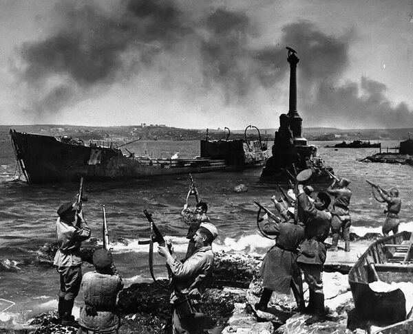 Sevastopol được giải phóng. Tháng 5 năm 1944 Sevastopol được giải phóng. Tháng 5 năm 1944 - Sputnik Việt Nam