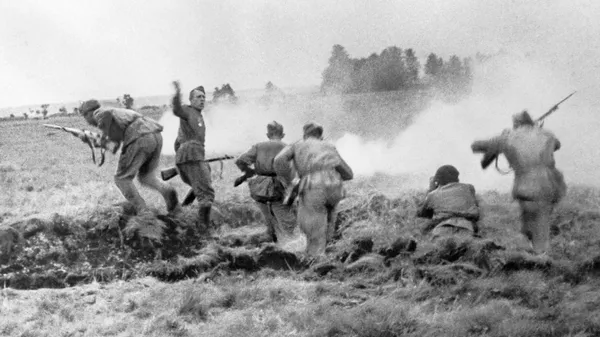 Chiến dịch tấn công Belarus (Chiến dịch Bagration) từ ngày 23 tháng 6 đến ngày 29 tháng 8 năm 1944. Nhóm chiến sĩ Hồng quân nổi dậy tấn công trong trận chiến giải phóng Belarus. Hướng Minsk - Sputnik Việt Nam