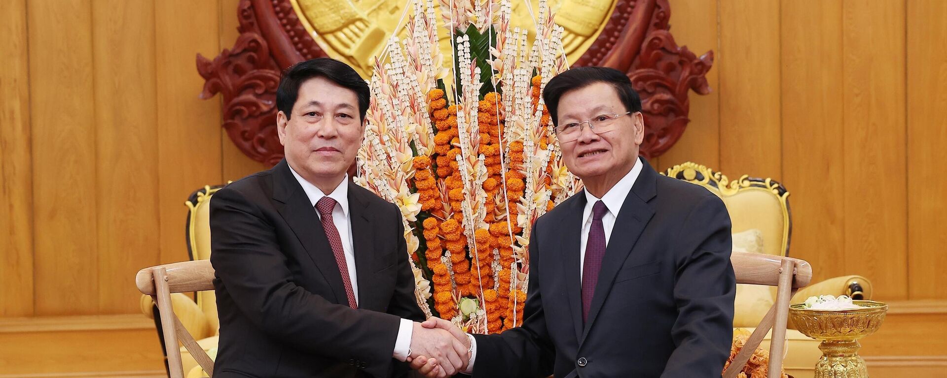 Chủ tịch nước cùng Tổng bí thư, Chủ tịch nước Lào dự lễ buộc chỉ theo truyền thống Lào - Sputnik Việt Nam, 1920, 25.04.2025