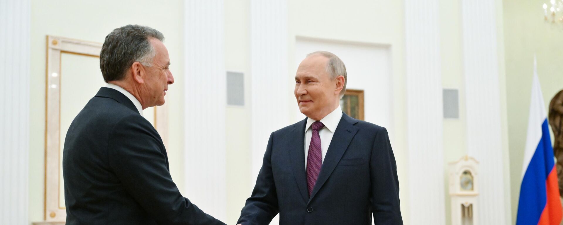 Tổng thống Vladimir Putin đã gặp Đặc phái viên Tổng thống Hoa Kỳ Steven Witkoff - Sputnik Việt Nam, 1920, 13.08.2025