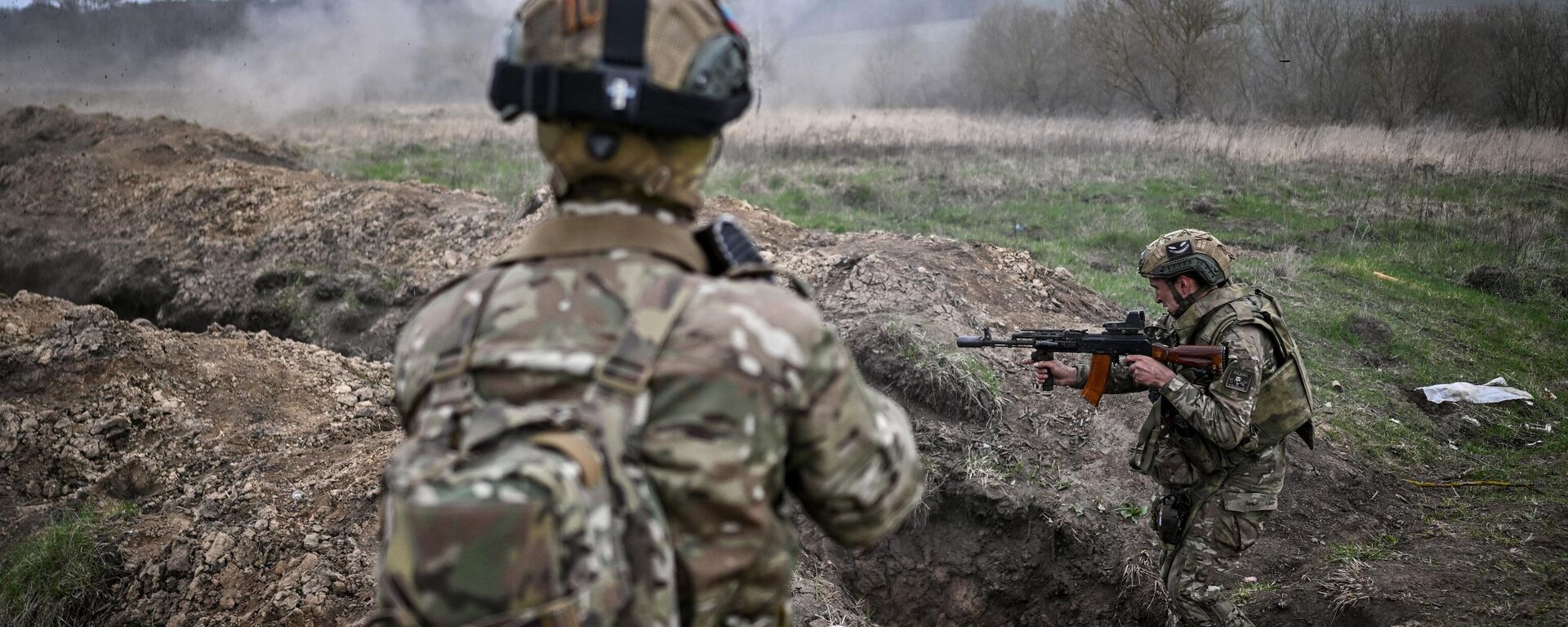 Lữ đoàn Thủy quân Lục chiến số 155 của Hạm đội Thái Bình Dương của Nga - Sputnik Việt Nam, 1920, 06.05.2025