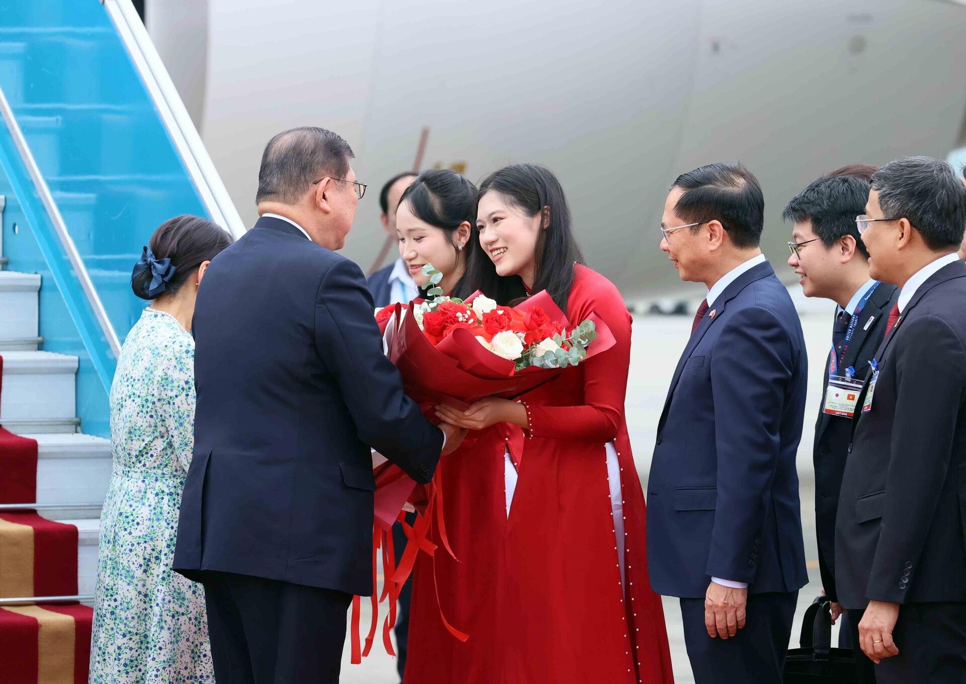 Thủ tướng Nhật Bản Ishiba Shigeru và Phu nhân bắt đầu chuyến thăm chính thức Việt Nam Thủ tướng Nhật Bản Ishiba Shigeru và Phu nhân bắt đầu chuyến thăm chính thức Việt Nam - Sputnik Việt Nam, 1920, 27.04.2025