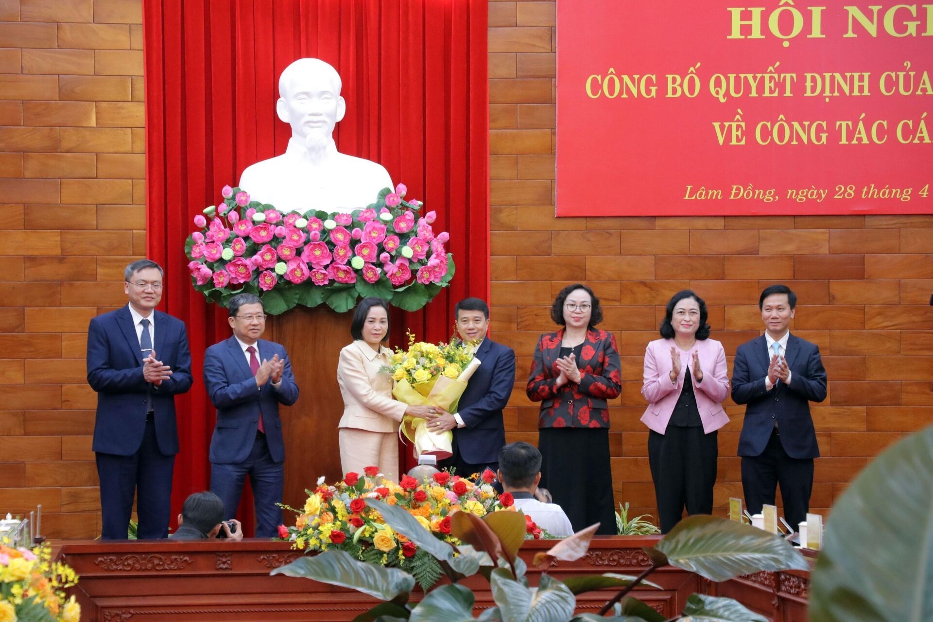 Ông Y Thanh Hà Niê Kđăm giữ chức Bí thư Tỉnh ủy Lâm Đồng Ông Y Thanh Hà Niê Kđăm giữ chức Bí thư Tỉnh ủy Lâm Đồng - Sputnik Việt Nam, 1920, 28.04.2025