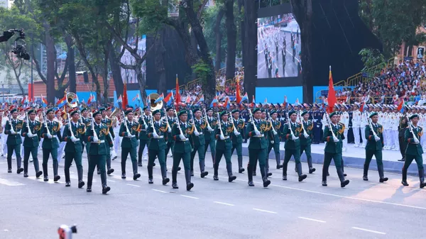 Lễ kỷ niệm, diễu binh, diễu hành 50 năm Ngày Giải phóng miền Nam, thống nhất đất nước - Sputnik Việt Nam