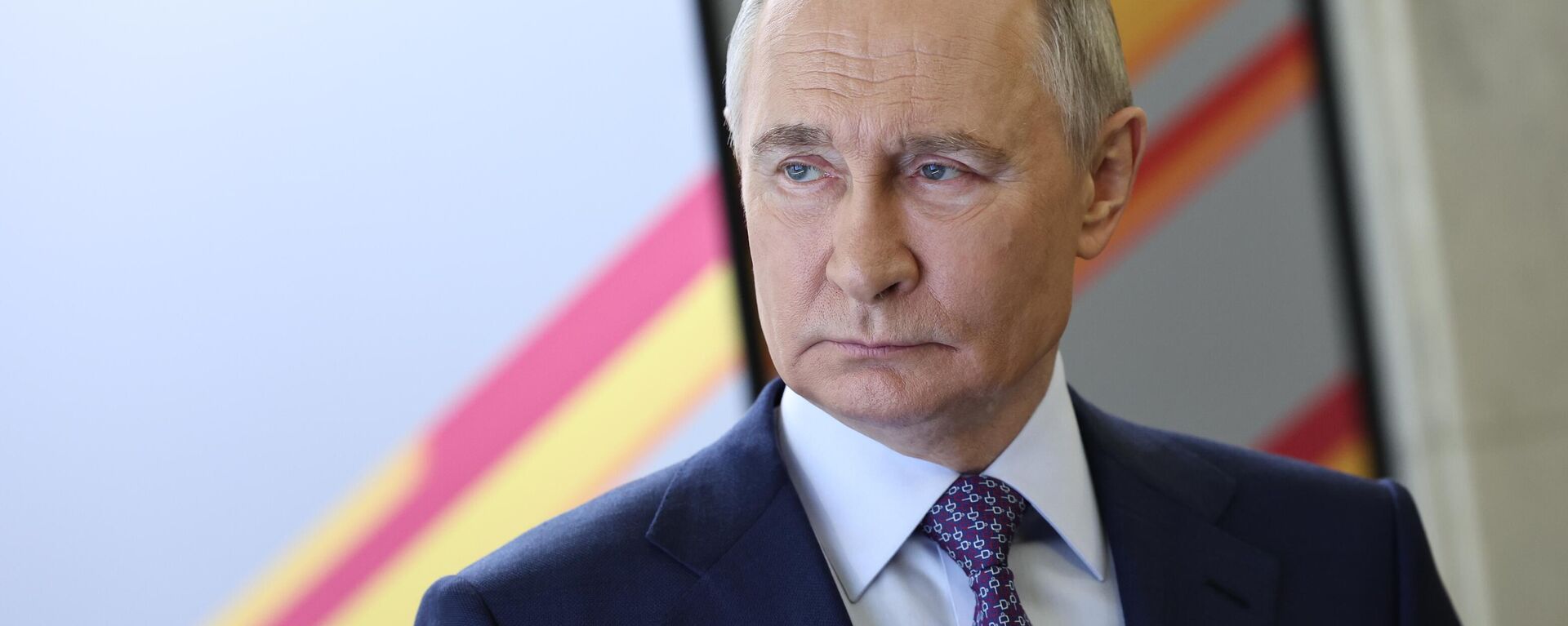 Tổng thống Vladimir Putin đã đến thăm Bảo tàng Trung ương Chiến tranh Vệ quốc Vĩ đại - Sputnik Việt Nam, 1920, 30.04.2025