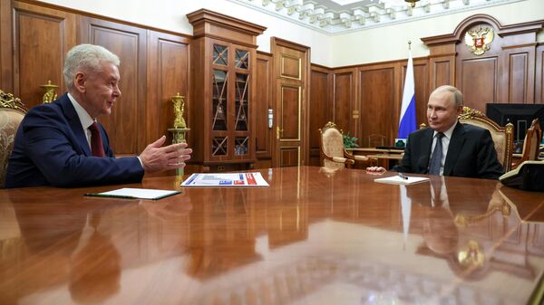 Cuộc gặp giữa Tổng thống Nga Vladimir Putin và Thị trưởng Moskva Sergei Sobyanin - Sputnik Việt Nam