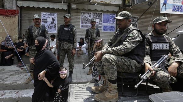 Binh lính các đơn vị bán vũ trang của Pakistan ở Lahore - Sputnik Việt Nam