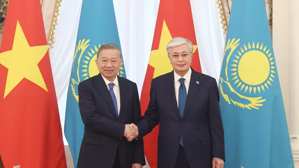 Tổng thống Kazakhstan đón và hội đàm với Tổng Bí thư Tô Lâm - Sputnik Việt Nam