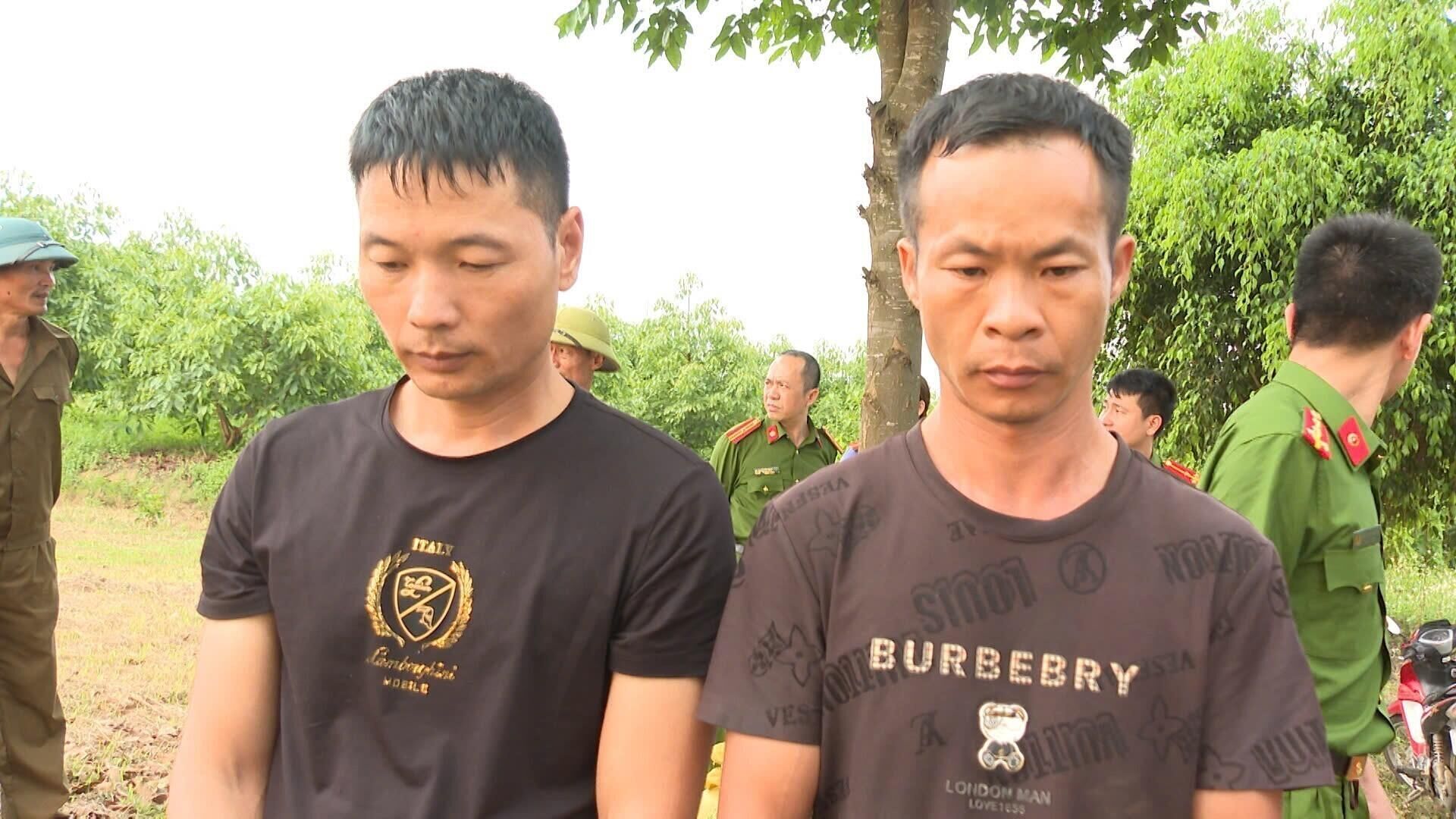 Thanh Hóa tạm giữ hình sự 2 nghi can người nước ngoài để làm rõ việc xâm phạm lăng mộ vua Lê Túc Tông Thanh Hóa tạm giữ hình sự 2 nghi can người nước ngoài để làm rõ việc xâm phạm lăng mộ vua Lê Túc Tông - Sputnik Việt Nam, 1920, 07.05.2025