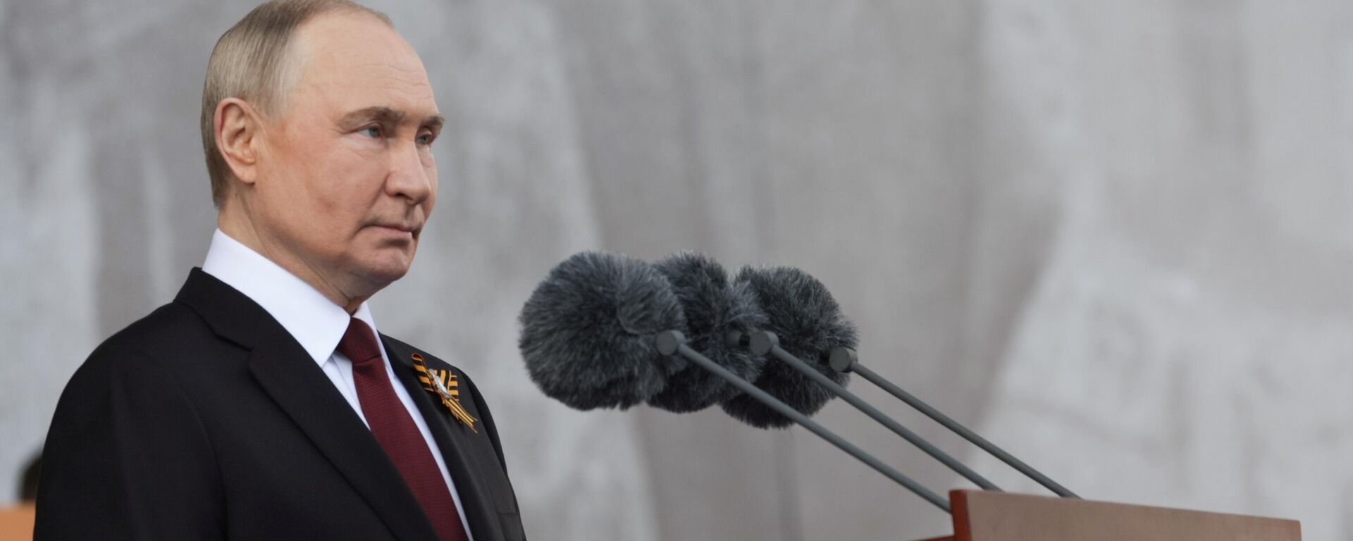 Tổng thống Nga: Nga đã giành được tự do và hoà bình cho nhân loại bằng cái giá hàng triệu sinh mạng - Sputnik Việt Nam, 1920, 09.05.2025