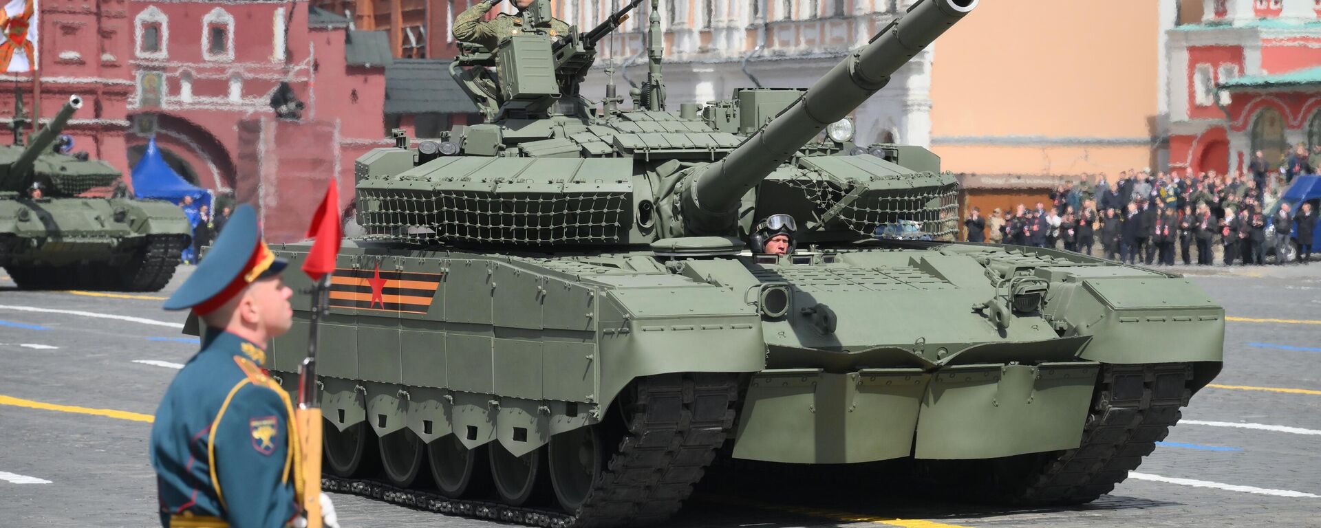 Xe tăng T-80BVM trên Quảng trường Đỏ ở Moskva trong cuộc duyệt binh kỷ niệm 80 năm Chiến thắng trong Chiến tranh Vệ quốc Vĩ đại - Sputnik Việt Nam, 1920, 15.03.2026