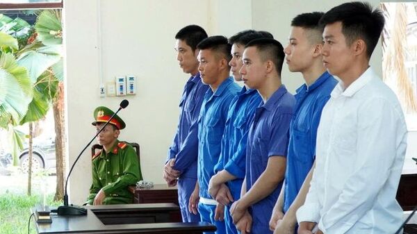 Sáu cựu cầu thủ CLB bóng đá Bà Rịa - Vũng Tàu tại tòa - Sputnik Việt Nam