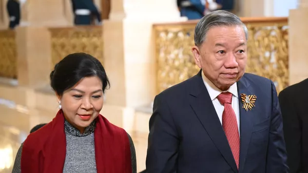 Tổng Bí thư Đảng Cộng sản Việt Nam Tô Lâm đã đến Điện Kremlin để dự buổi hòa nhạc chào mừng các trưởng đoàn đại biểu nước ngoài được mời tới dự lễ kỷ niệm 80 năm Chiến thắng Chiến tranh Vệ quốc vĩ đại. - Sputnik Việt Nam